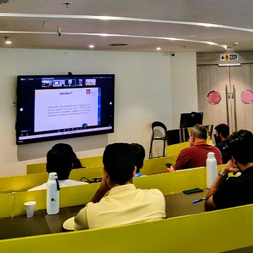 Ritin-Singh-Rathore-private-banker-Rothschild-Co-holds-a-lecture-for-SP-Jain-MFWM-students-1
