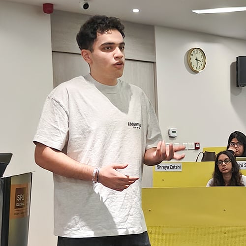 SP-Jain-MFWM-students-open-mic-on-finance-3