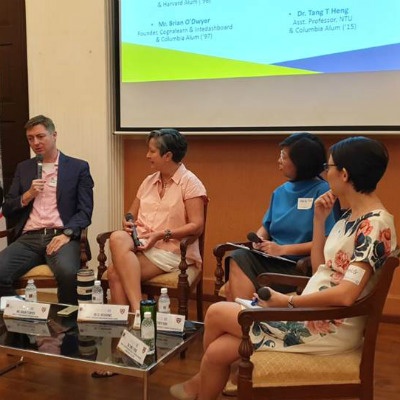 Dr John Fong, CEO & Head of Campus (Singapore)
at SP Jain with panellists - Ms. Rebecca Woo Dwan,
Vice President of Harvard University Association of Alumni in Singapore;
Mr Brian O'Dwyer, Columbia University Alum;
Dr CJ Meadows, Harvard Alum & Director, i2i at SP Jain;
Dr Wendy Goh, Columbia University Alum;
and Dr Tang T Heng, Columbia University Alum
