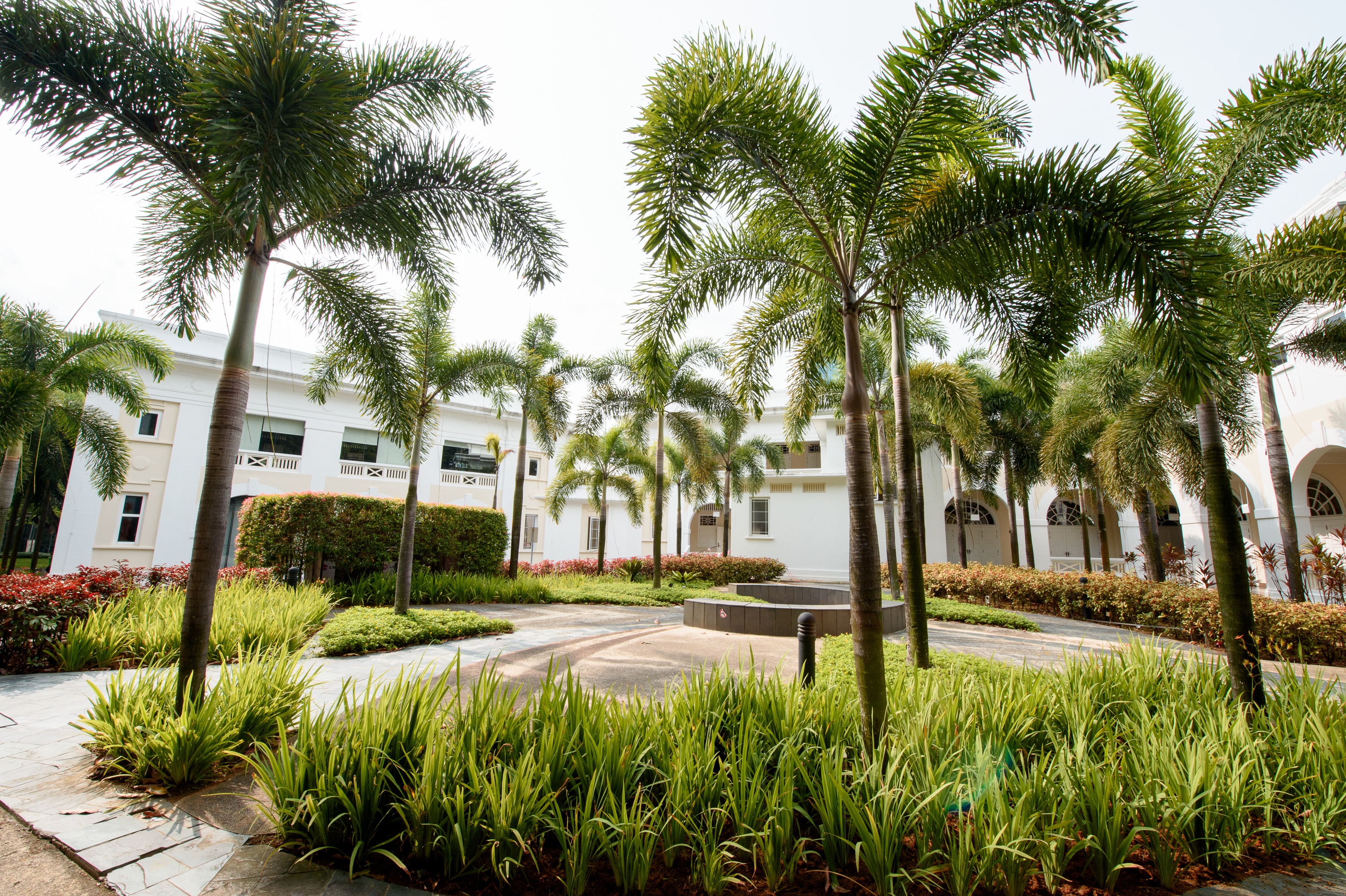 Singapore_courtyard.jpg
