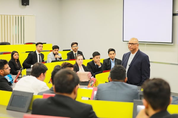 Dr Balakrishna Grandhi, Dean (GMBA & MGB) – SP Jain, shares an overview of the tri-city postgraduate programs with the students